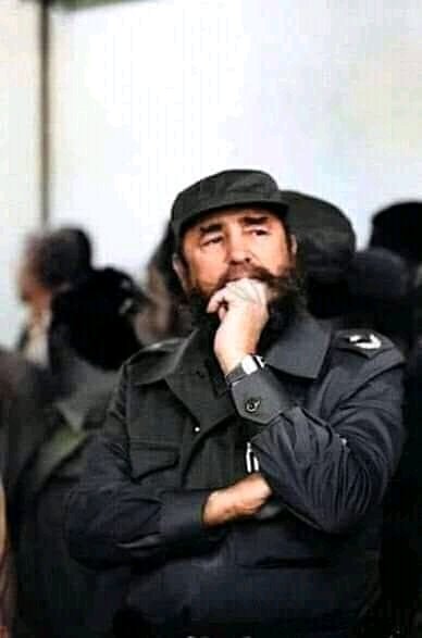 "Y esa debe ser siempre nuestra posición:  sin inmutarnos por los gritos histéricos de los guerreristas, sin amedrentarnos por las amenazas de los senadores alcohólicos, sin preocuparnos y sin perder nuestra calma, seguir nuestro trabajo". #FidelPorSiempre