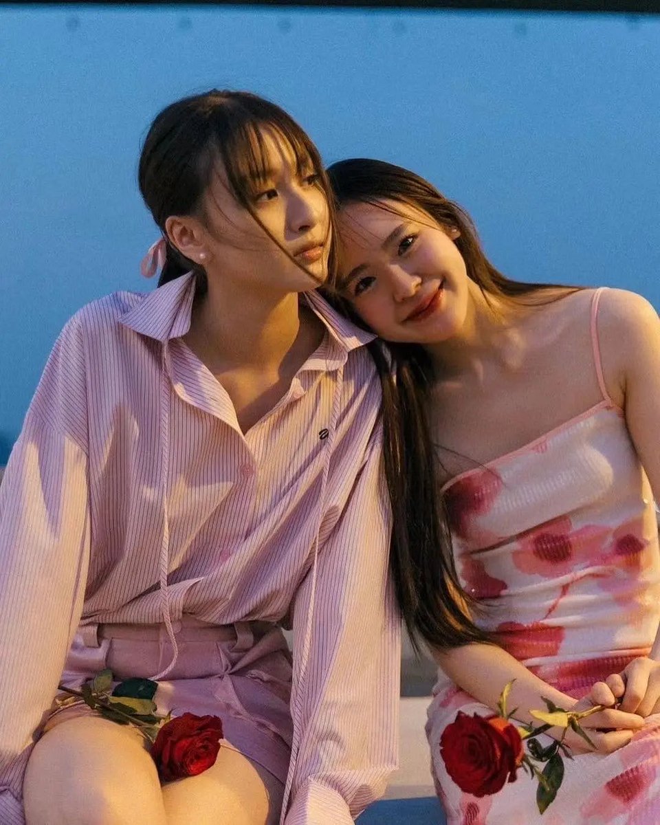 B61Rm's tweet image. I miss you

#viewjune #วิวจูน