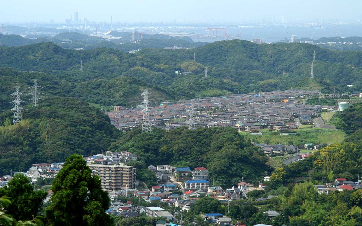 htomsn's tweet photo. 三浦半島、武山山頂(200m)より横須賀方面、#kantoNK https://t.co/Wj6HIKiMAU