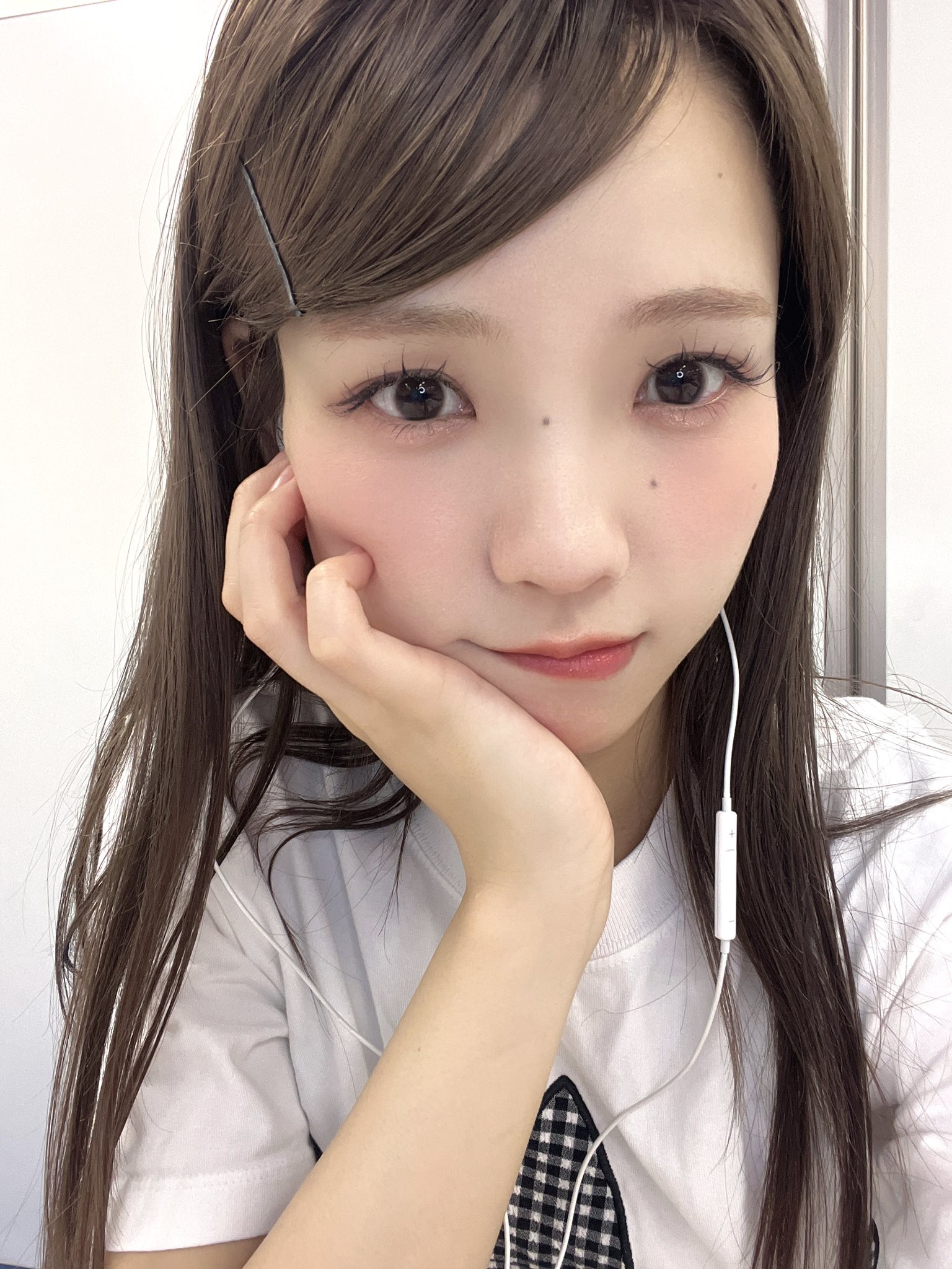 AKB48 Officialスクラッチ A賞サイン入りタペストリー髙橋 彩音