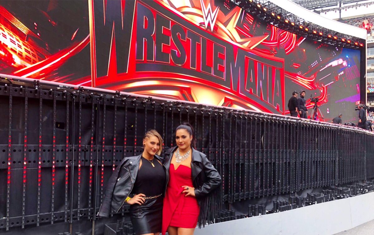 2dayInHistoRhea's tweet photo. #SundayNightMami
@RheaRipley_WWE returns to MetLife Stadium in East Rutherford, New Jersey for Summerslam tonight for the second time and the first in over 6 years
The last time she was here was to attend WrestleMania 35, the last WrestleMania without Rhea Ripley on the card https://t.co/VJfqDIYbh2