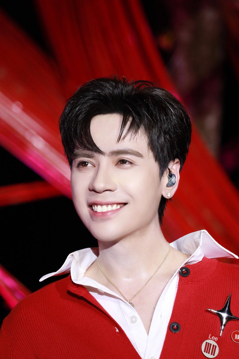FansitePandas's tweet photo. #QuangHungMasterD
@fc_muzik @gallery_qhmd @QH_MasterD https://t.co/snZuuk8mR8