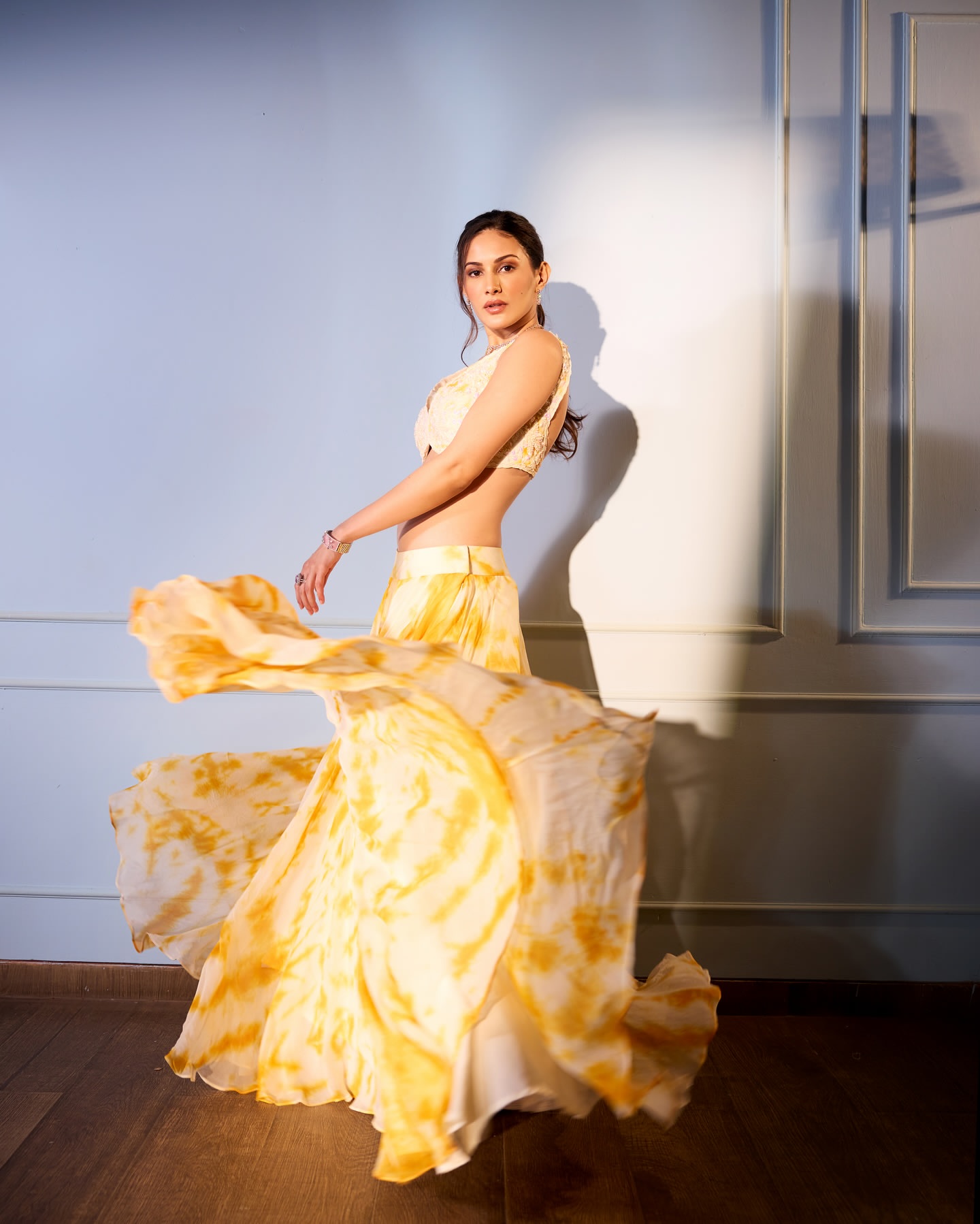 GxbWe--a4AAMFGK?format=jpg&name=large