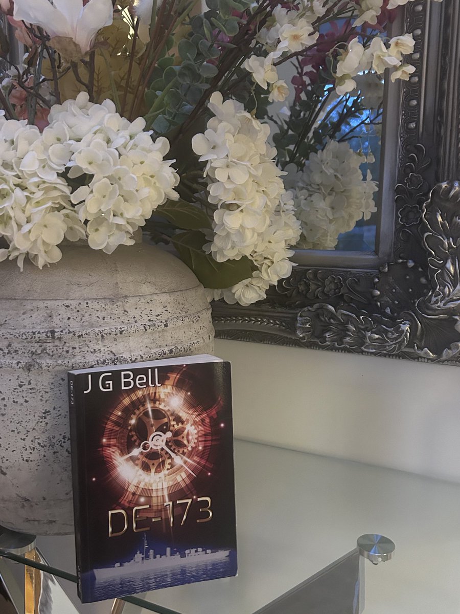 Okay, DE-173 had me hooked from the start! Imagine the time war is finally over, everyone's chilling, and suddenly, boom, something that should've stayed buried comes crawling back.
Yep, nothing stays quiet for long.
#scifi #timetravel #indieauthor #read #today