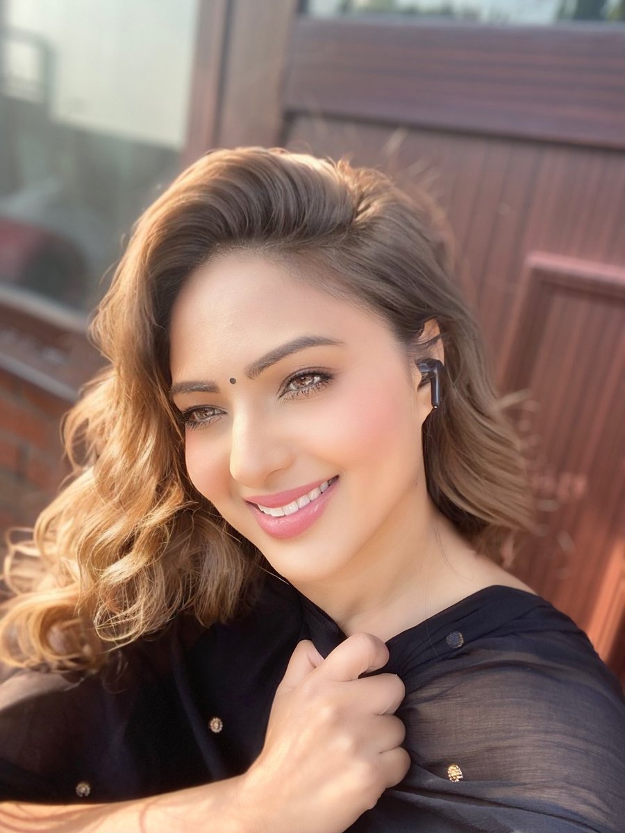 Nikesha Patel tweet media