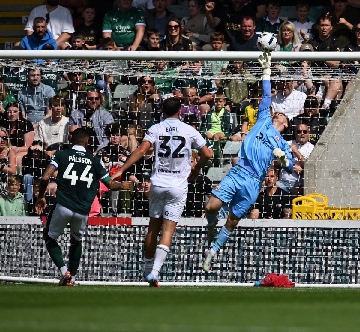 BarnsleyFC's tweet image. How good was this man on debut? 🧤