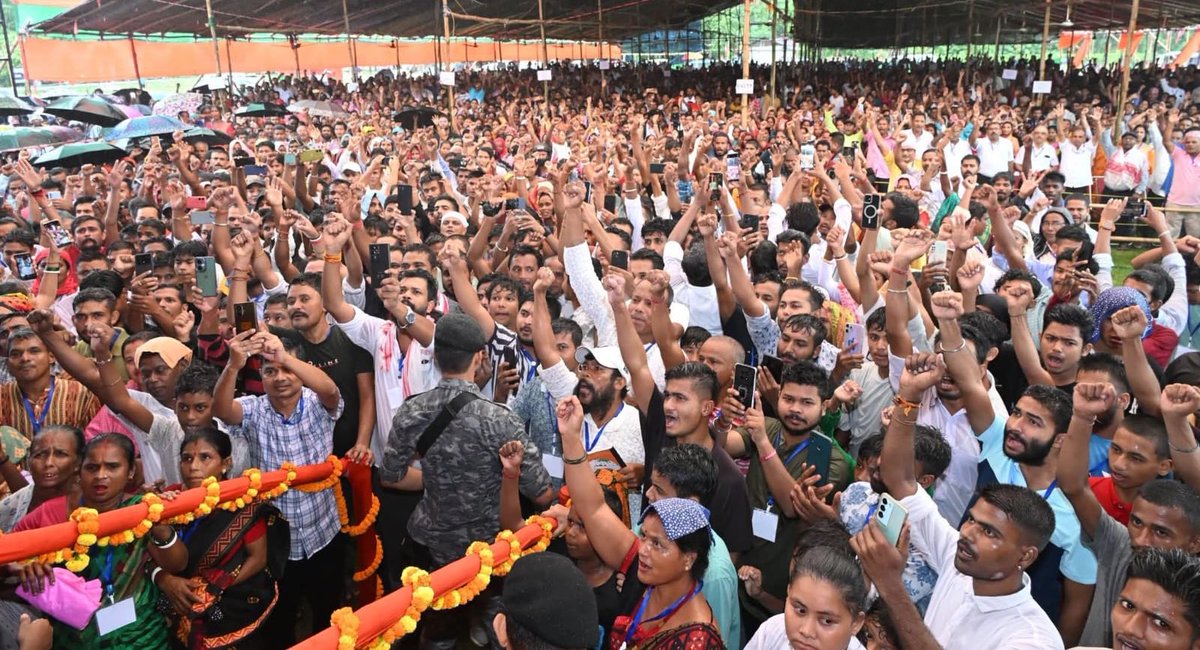 Dilip Saikia (@dilipsaikia4bjp) on Twitter photo Mission BTR 2025 is gaining momentum!
Joined the Vijay Sankalp Sabha today at Nagrijuli BTC Constituency, Tamulpur, where I encouraged karyakartas to strengthen grassroots organisation and connect deeper with the people.
Honâble CM Dr. <a href="/himantabiswa/">Himanta Biswa Sarma</a> ji inspired everyone with Mission BTR 2025 is gaining momentum!
Joined the Vijay Sankalp Sabha today at Nagrijuli BTC Constituency, Tamulpur, where I encouraged karyakartas to strengthen grassroots organisation and connect deeper with the people.
Honâble CM Dr. <a href="/himantabiswa/">Himanta Biswa Sarma</a> ji inspired everyone with