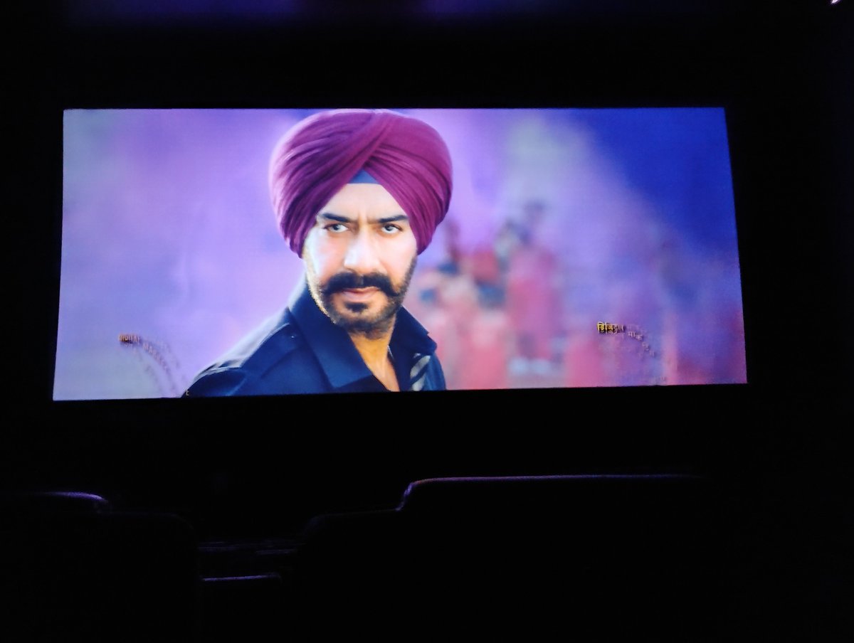 santoshksraj's tweet image. Watched #SonOfSardaar2 with my entire family and there&apos;s a different kind of vibe while enjoying it on big screen.
Full paisa vasool... Biggest family entertainer of the year... Big applause to the team #SOS2... 4.5/5💐😂
@ajaydevgn @mrunal0801
