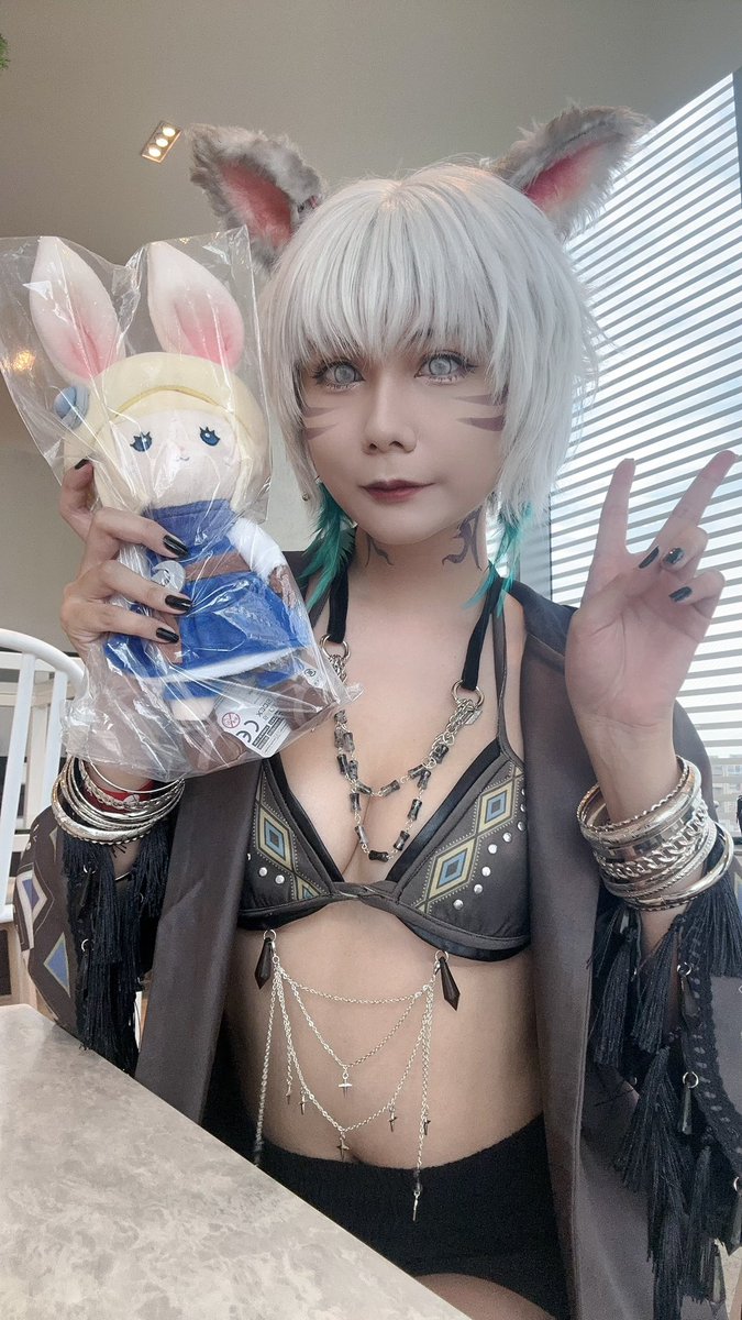 Primals was so good… my feet were tired wearing my heels but then White Stone Black played and I revived 😔