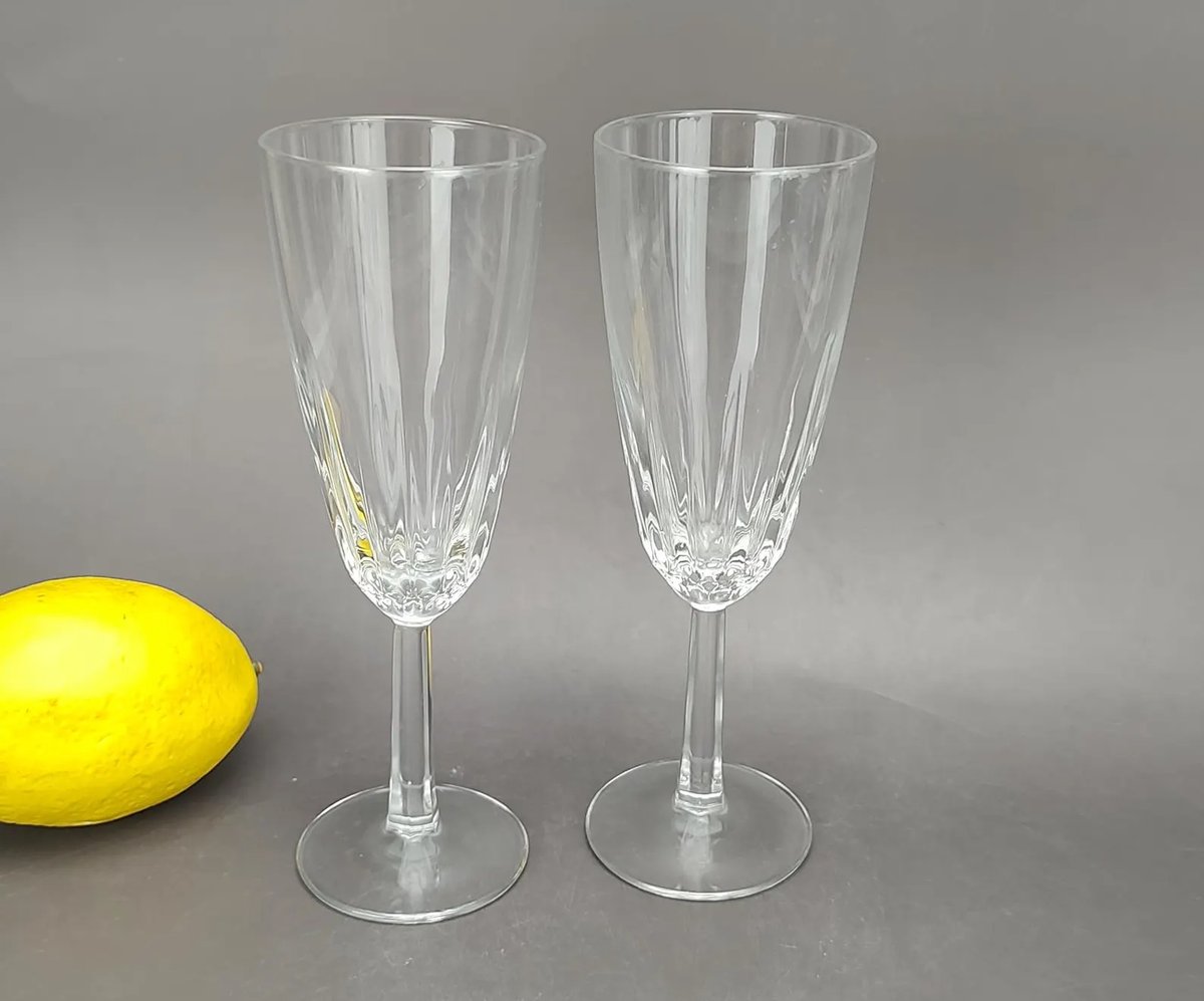 GrandesVtgShop's tweet photo. Cristal D'Arques Luminarc Diamant Champagne Flutes Toasting Glasses ~ Set Of 2 ~ Plain Stem Crystal Stemware Starburst Pattern @Etsy @1RetweetMachine  https://t.co/FtsnEKHwMZ #ChampagneFlutes #Diamant #Luminarc https://t.co/gwoN5HP7B8