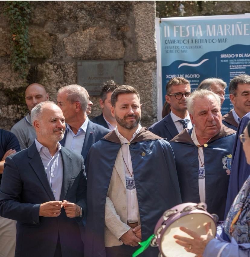 Día grande no @concellodecambados na 73 edición da Festa do Albariño. 

Síntome moi honrado e  recoñecido pola distinción da Folla de Prata do Serenísimo Capítulo do viño Albariño e levarei con responsabilidade o seu título de Embaixador. 

#zonafrancavigo

#cambados