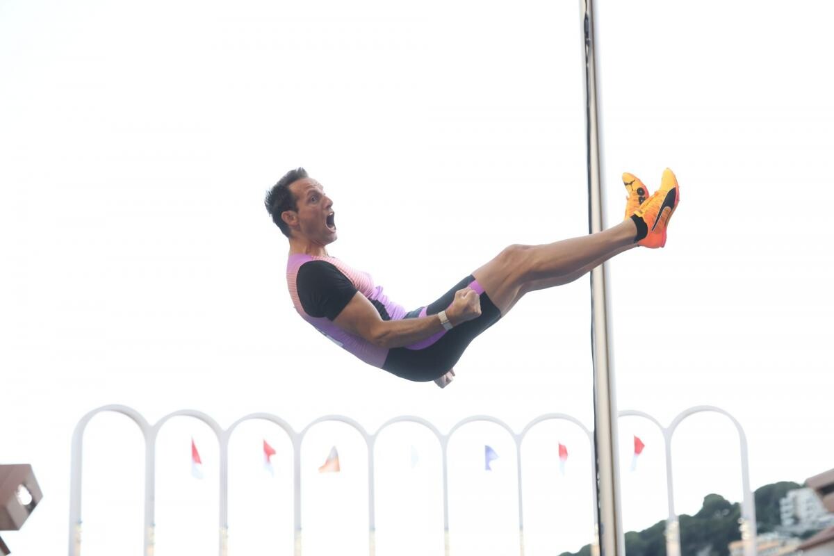 L'ÉQUIPE (@lequipe) on Twitter photo Cinq ans après, Renaud Lavillenie reconquiert son titre de champion de France en saut à la perche
➡️ l.lequipe.fr/Ypt Cinq ans après, Renaud Lavillenie reconquiert son titre de champion de France en saut à la perche
➡️ l.lequipe.fr/Ypt