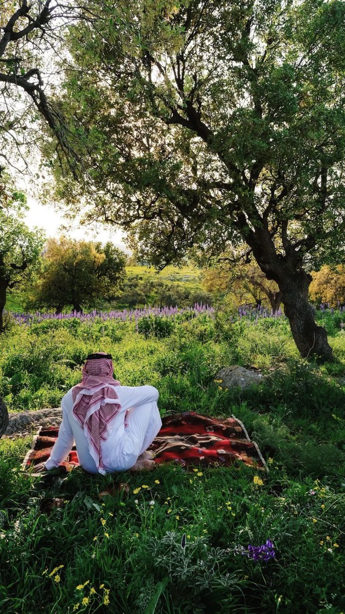- أقترب من الجلسه التي تُجدّد روحك .!♥️♥️