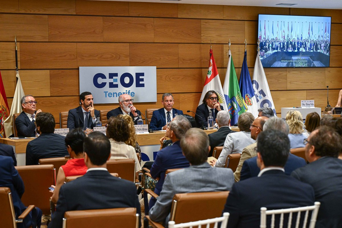 🎥🎤 Desde octubre 2023 se trabaja desde <a href="/AccionExterior/">Acción Exterior Cabildo de Tenerife</a> para este momento. 

Presentamos oficialmente con Gobierno Canarias, <a href="/ceoetenerife/">CEOE-TENERIFE</a> , <a href="/CeibEmpresarios/">CEIB - Consejo de Empresarios Iberoamericanos</a> y <a href="/SEGIBdigital/">SEGIB</a> el #ForoIberoamericanoMipyme