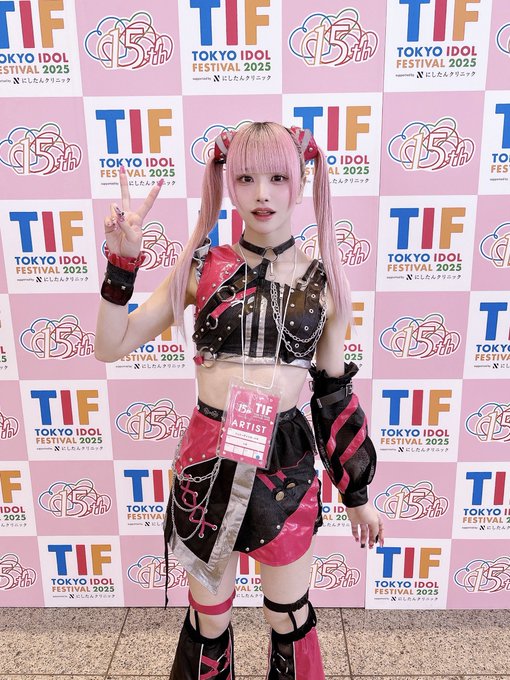Twitterのコスプレ画像2
