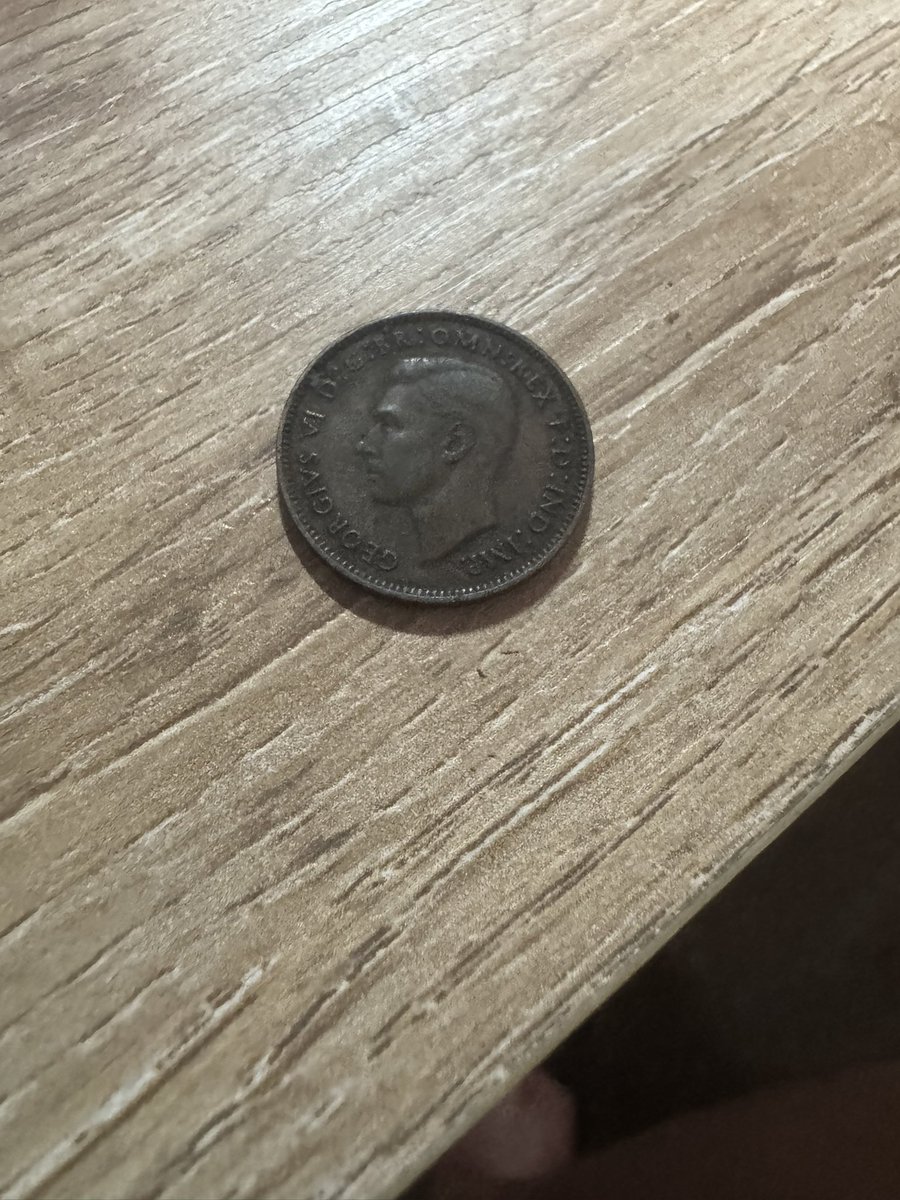 Farthings 🤔 1941 wartime 🇬🇧 truly Aladdin's cave I'm working through