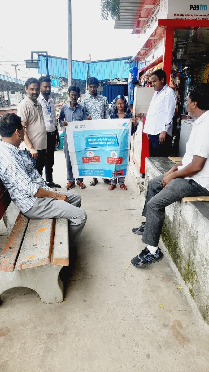Under the #SwachhtaAbhiyan2025, an awareness rally was done by the staff at Roorkee Railway Station emphasising on the importance cleanliness and hygeine in day to day lives.

 #SwachhRail