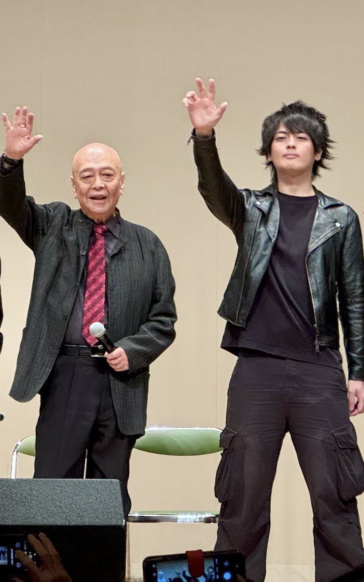 yasuhisafruhara's tweet image. 【share please!!】
　　　〜情報解禁〜

ゴーオンレッド✖︎仮面ライダー2号

古原靖久TVのNextコラボは…
仮面ライダー2号!!

一文字隼人こと佐々木剛さんへの
質問を募集します!

 デカマスター回の愛溢れる鋭い考察を見てくれよな！🔥➡️youtu.be/uWXZzIAcK3Y?si…

#ゴジュウジャー 世代も是非に!!