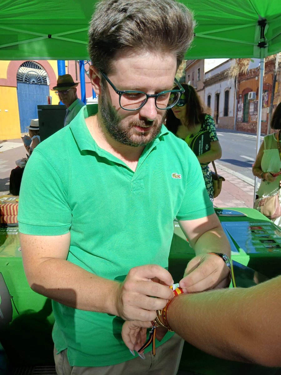🟢 Creciendo! Segunda jornada informativa de éxito absoluto junto a la plaza de toros, apoyando nuestras tradiciones.