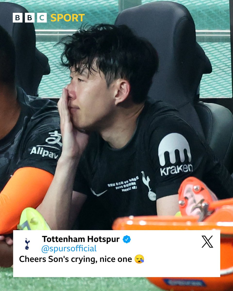 BBCMOTD's tweet photo. Son Heung-min has played for Spurs for the final time 🥹

He was given a guard of honour by both Tottenham and Newcastle players on his way off the pitch after getting subbed 👏👏👏 https://t.co/KAGQXGOvfo