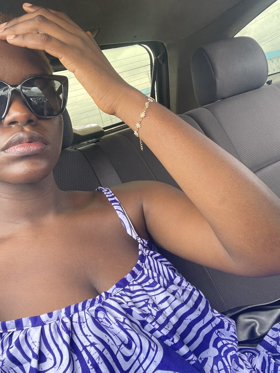 oiyahu's tweet image. Happy purple Sunday ☂️💜🫂