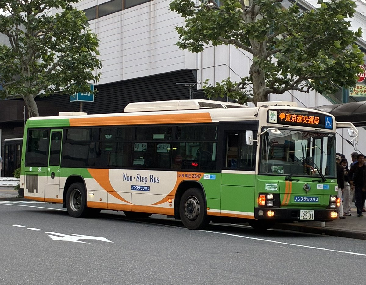 mimicoco0966's tweet photo. @senren_1126 都内周辺　特に都営バス・関東バスは社幕表示したバスを撮影しただけで炎上する

これ貸切とかじゃなくて休憩中？みたいな時に撮影した写真だけど大炎上した

当該ツイートは害悪相手が面倒なので削除しました https://t.co/E4RlfM4QaZ
