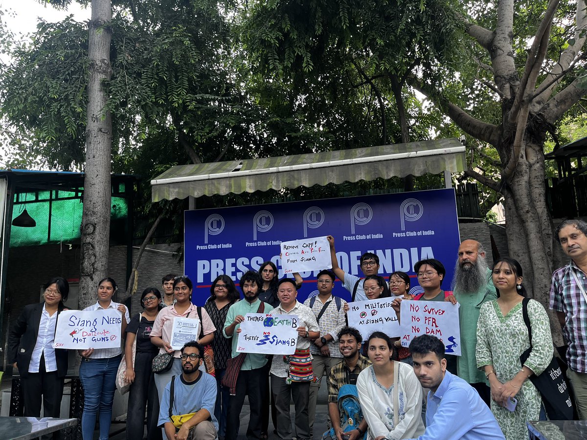 Ebo_Mili_Linggi's tweet photo. #StandWithSiang @PemaKhanduBJP @ChownaMeinBJP @narendramodi @ninong_erring @TapirGao @RahulGandhi @KirenRijiju @ravish_journo @dhruv_rathee https://t.co/W0hrl88VBN