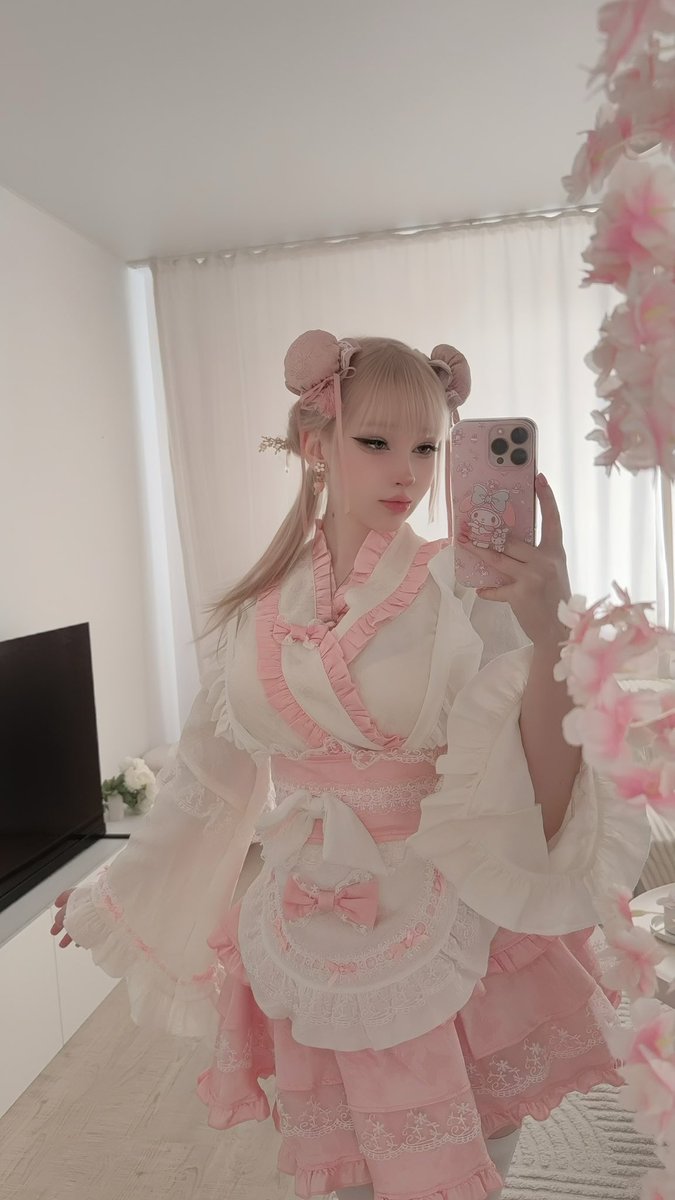 Outfit try on ^^ I changed my hair to a wig later