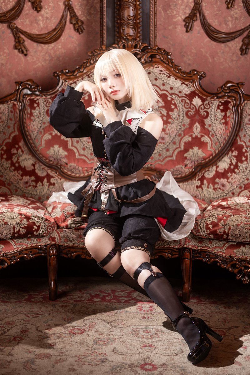 夏コミ2日目は
みぞれさん（<a href="/mizorec1203/">みぞれ❄️</a> ）
が初華のコス（私服）で当サークルのお手伝いをしてくれます！
是非遊びにきてください！

#C106
#AveMujica
#C106AveMujica写真集