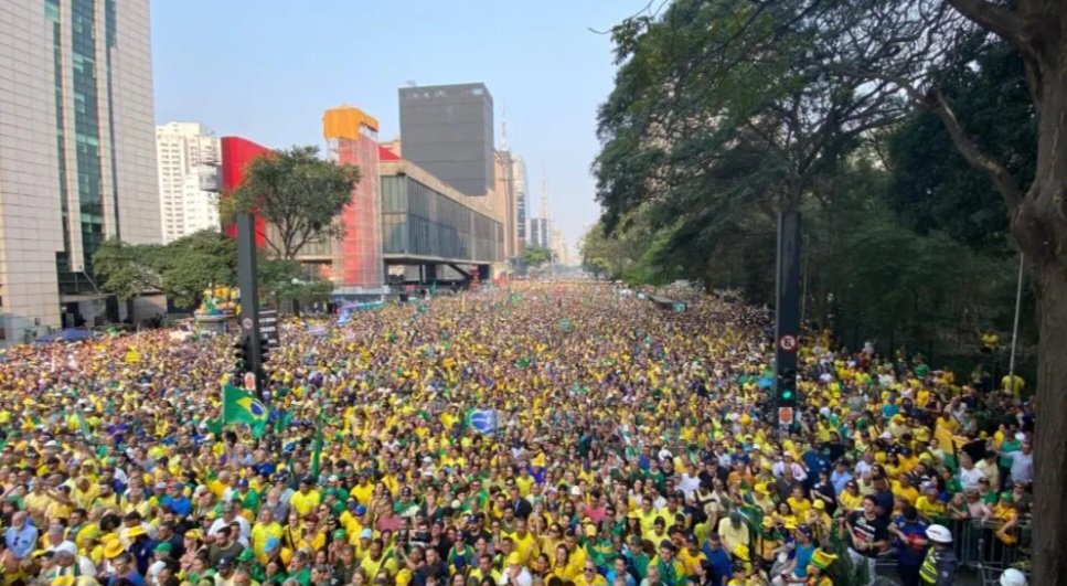 joseclaudioreal's tweet image. BRASIL NA RUA 
BRASIL COM BOLSONARO 
BRASIL ACIMA DO STF
BRASIL COM EDUARDOSP
FORA LULA
FORA MORAES 
ANISTIA JÁ 
MAGNITSKY EM TODO O STF
REAJA BRASIL