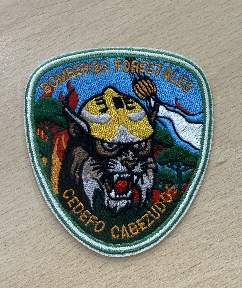 Recien salidos del horno, parches del CEDEFO Cabezudos, diseñados por un servidor. Denle cariño.