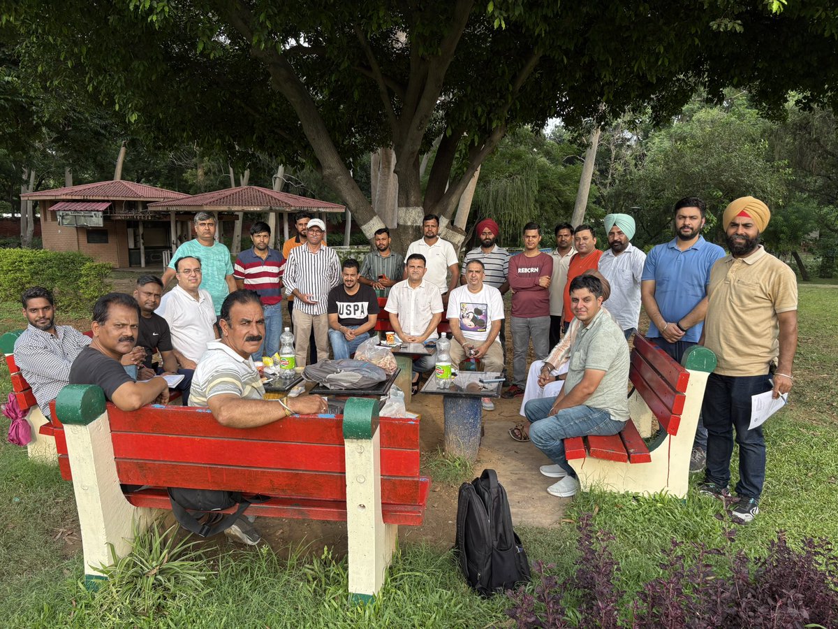 In India, men often face challenges with gender-based laws &amp; misuse of laws without adequate support. But we're changing that.
Through our weekly meeting we are guiding, supporting &amp; strengthening men/husbands.
“Break the silence &amp; find support.”
#MenToo
#MensRightsAreHumanRights