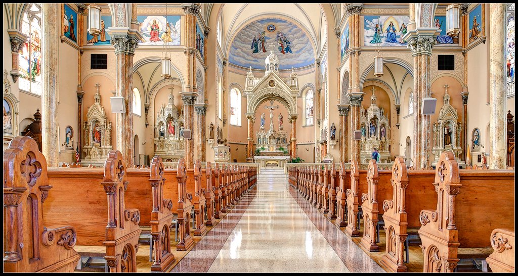 "But he said to me, 'My grace is sufficient for you, for my power is made perfect in weakness.'" ~2Corinthians 12:9 Have a #SoulfulSunday. (📷 St. Anthony of Padua Franciscan Parish, St. Louis, MO)
