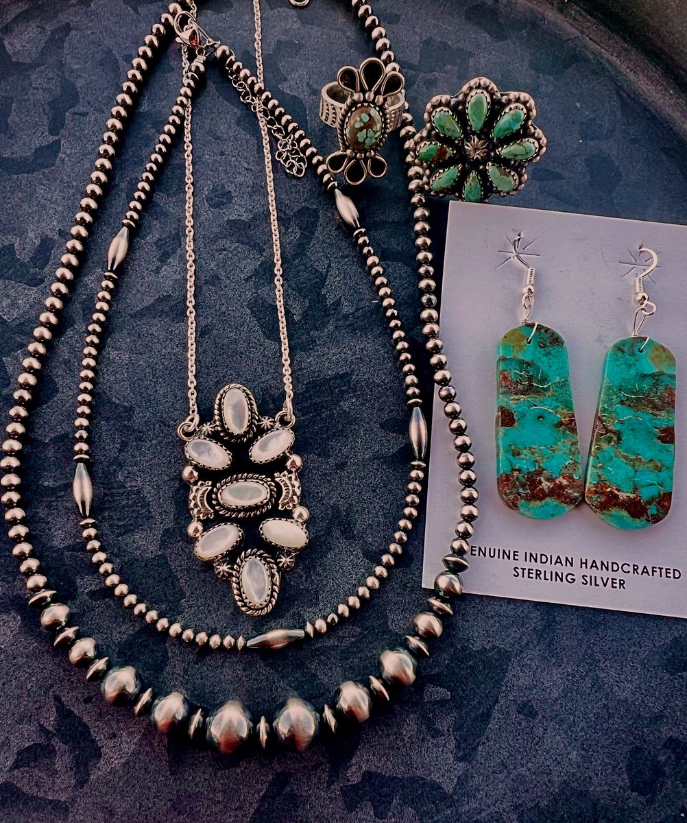 The first 5 orders of $125 or more today will snag a FREE gift! Don’t miss out! ✨