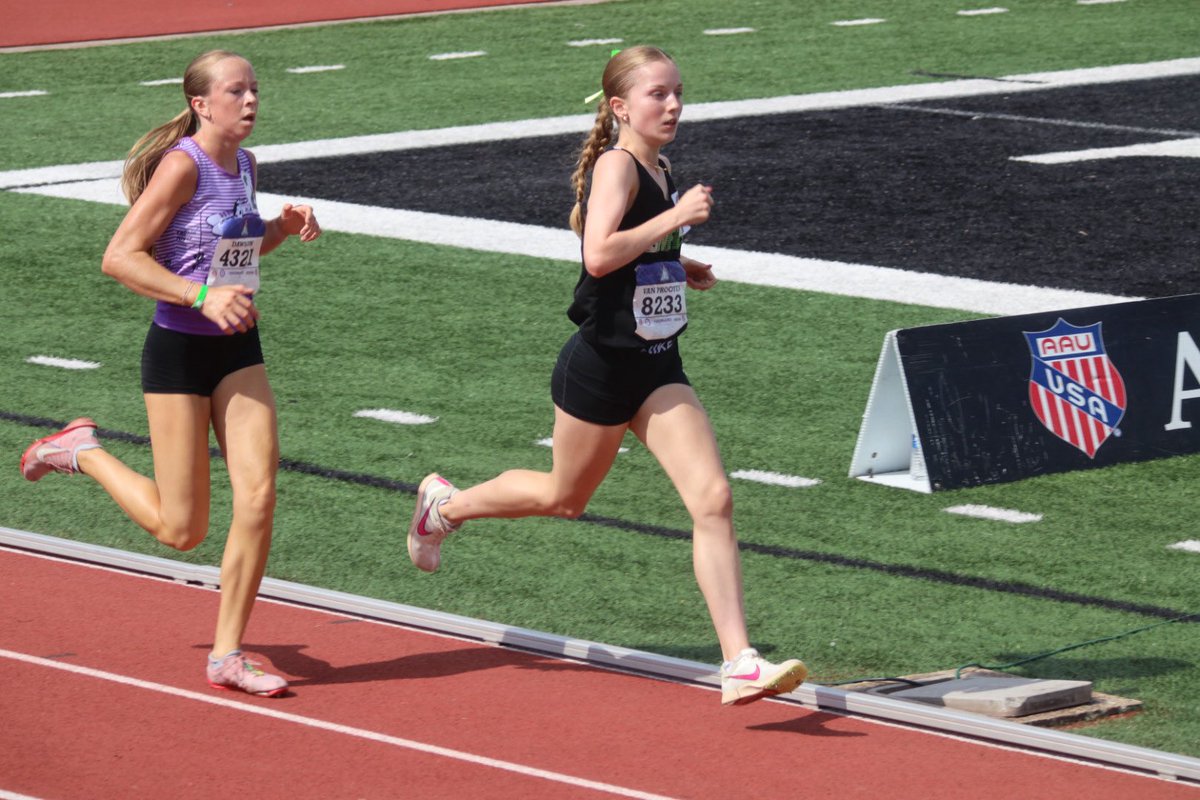 KeithProoyen's tweet photo. Great weekend for Kallie at the AAUJunior Olympics.  She got All American in her three events finishing 6th in the 1500, 5th in the 3000, and her relay team finished 5th in the 4x800 relay. Awesome job, Kallie. https://t.co/E5MH8viG8T