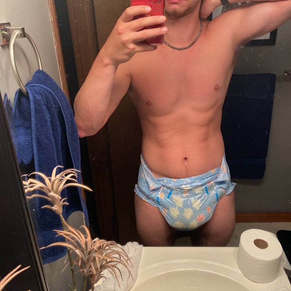 boyonbdsm's tweet photo. There are many good boys, but there's only one amazing Sharky.

Abdl Diaperlife Diaperlover https://t.co/BMbMKfi8jd