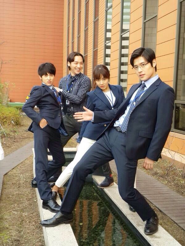 HourlyMisaeng tweet media