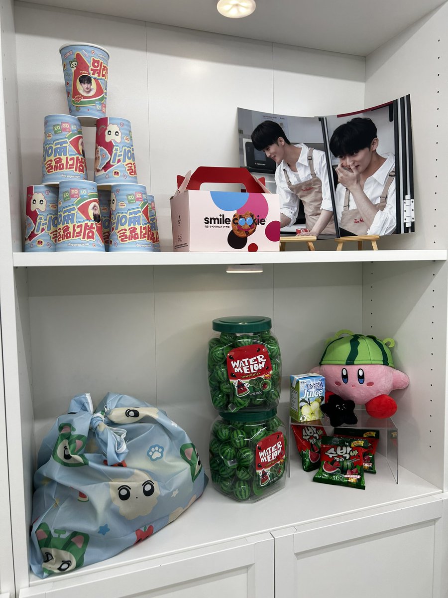 📍카페 플루

다들 친절하셨고 캐릭터 너무 귀엽고 그냥 귀엽고 특전도 럭드도 다 너무 귀여웠음 야옹 마크 너무 사랑스러움🥹

#마크_사랑할_수박_에
