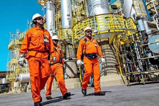 O Brasil era totalmente autossuficiente em diesel e gasolina antes do golpe de 2016 contra Dilma Rousseff. Posteriormente, como parte das políticas de choque neoliberais de Michel Temer, apoiadas pelos EUA, o Brasil começou a desmantelar seu sistema de refino.