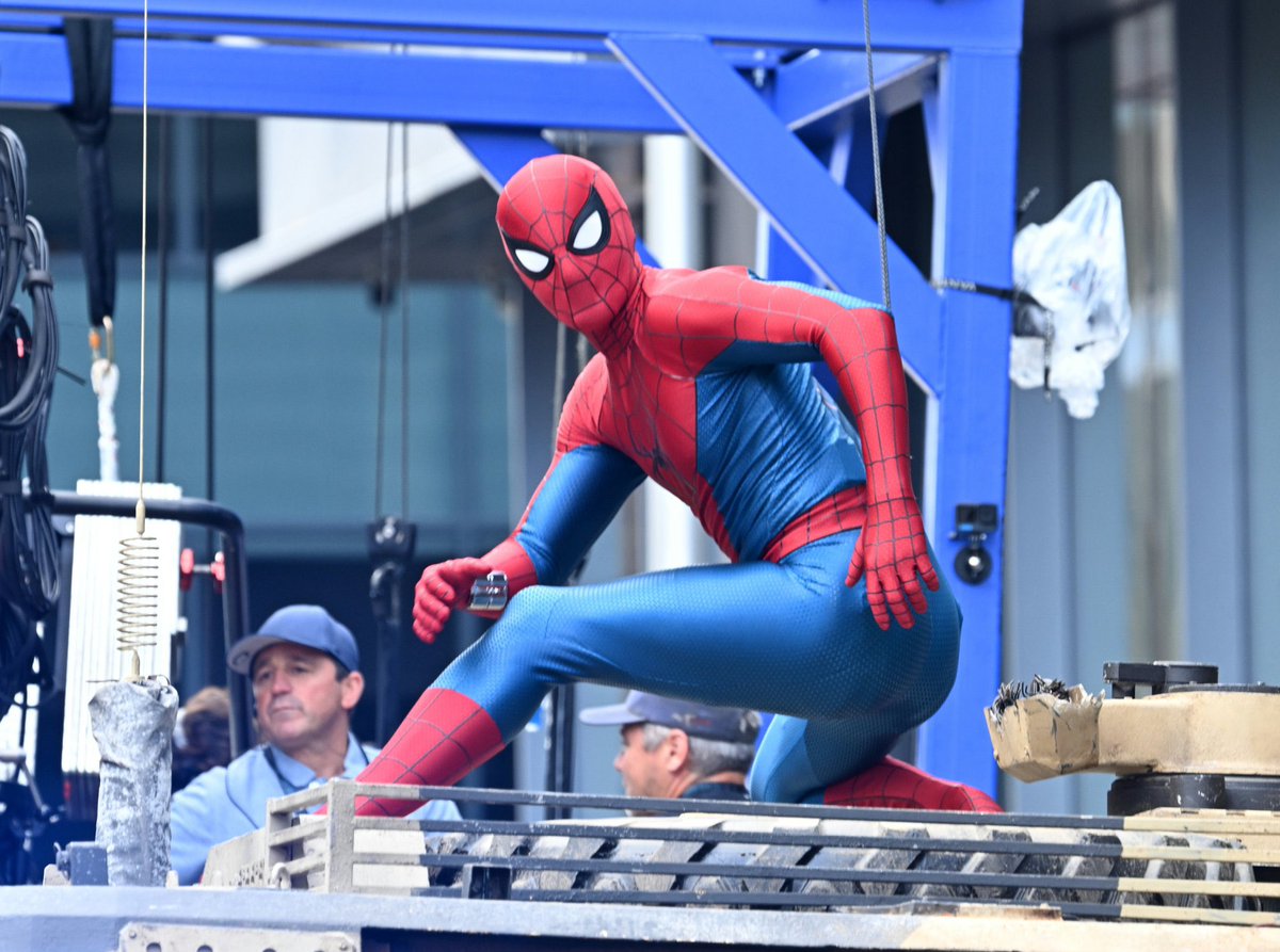 Tanner_Slavin's tweet photo. My personal top 3 favorite Spider-Man suits: https://t.co/mgqtsWEqhB