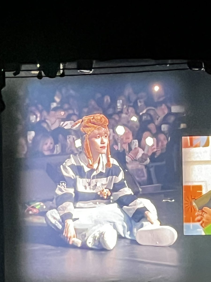 TH1RDEYES's tweet photo. Genuinely one of most sincere, sweet people alive. There will never be another one like Baekhyun he is AMAZING and so adorable and his charisma!! God!! Even when he was alone on stage he commanded the entire space. Just in another fucking league entirely https://t.co/uHCSjcSplC