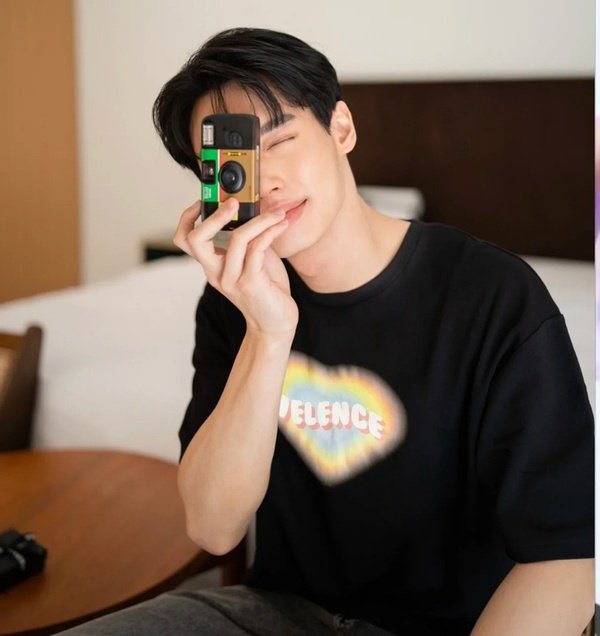 WINLING WITH THEIR JOINT BUSINESS VENTURE 🥴
#Winling 
#linglingkwong‌ 
#winmetawin 
#LingOrm