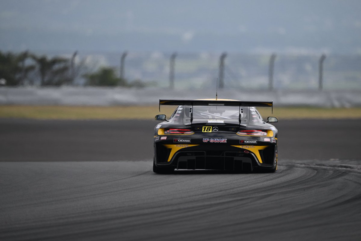 #supergt スプリントレース🗻

予選11位
決勝7位でした！

トップ争いすることはできませんでしたが、レースペースが良く順位を上げてフィニッシュ！
シリーズランキングも6位につけているので、次戦は更に上位を目指し戦って行きます！
引き続き応援宜しくお願いします！