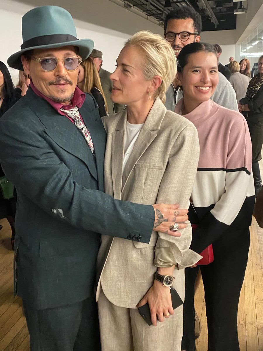 Jerrie Depp (@jerriedepp) on Twitter photo Just love this sweet moment of God Dad (#JohnnyDepp) with pollymorganartist (IG) and artywaldy (IG)’s daughter pure warmth and good souls all around. 🖤✨
(Repost from <a href="/artywaldy/">waldemar januszczak</a> (IG). Just love this sweet moment of God Dad (#JohnnyDepp) with pollymorganartist (IG) and artywaldy (IG)’s daughter pure warmth and good souls all around. 🖤✨
(Repost from <a href="/artywaldy/">waldemar januszczak</a> (IG).