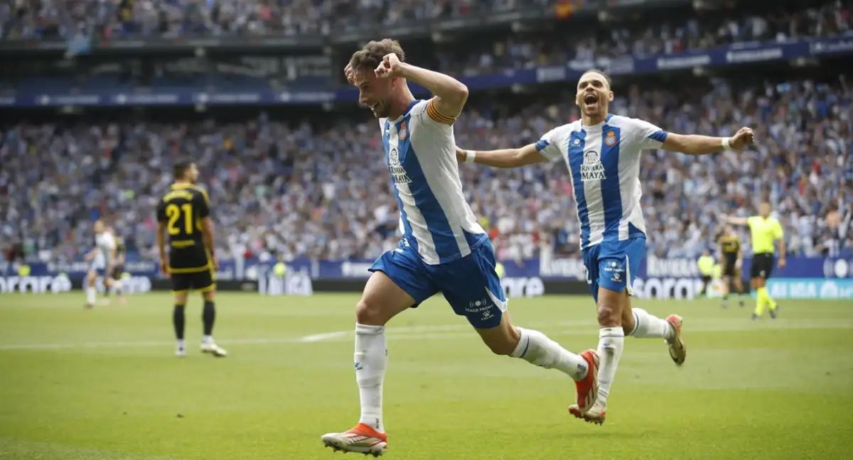 OFICIAL.

Sumem els 6 punts contra el <a href="/ClubesOviedo/">ClubesROCF</a>.