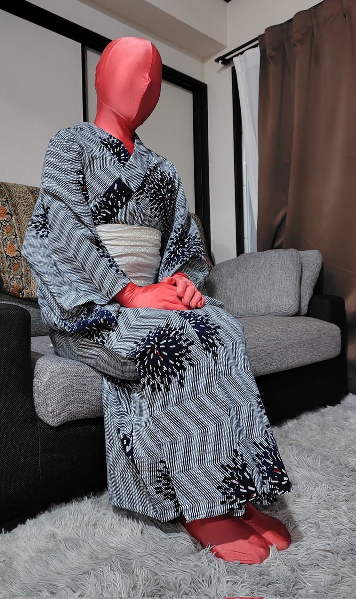 ヒトでないものになりませんか？
ゼンタイ体験や、tittyならではの＋αの体験も可能！一夜限りのZENTAI夏祭りをお見逃しなく！
8月30日（土）新宿TittyTwisterにてお待ちしております🎇詳細↓
tittytwister.jp/schedule/sched…
リハ中のKeiさん。浴衣めちゃくちゃ似合ってる可愛い