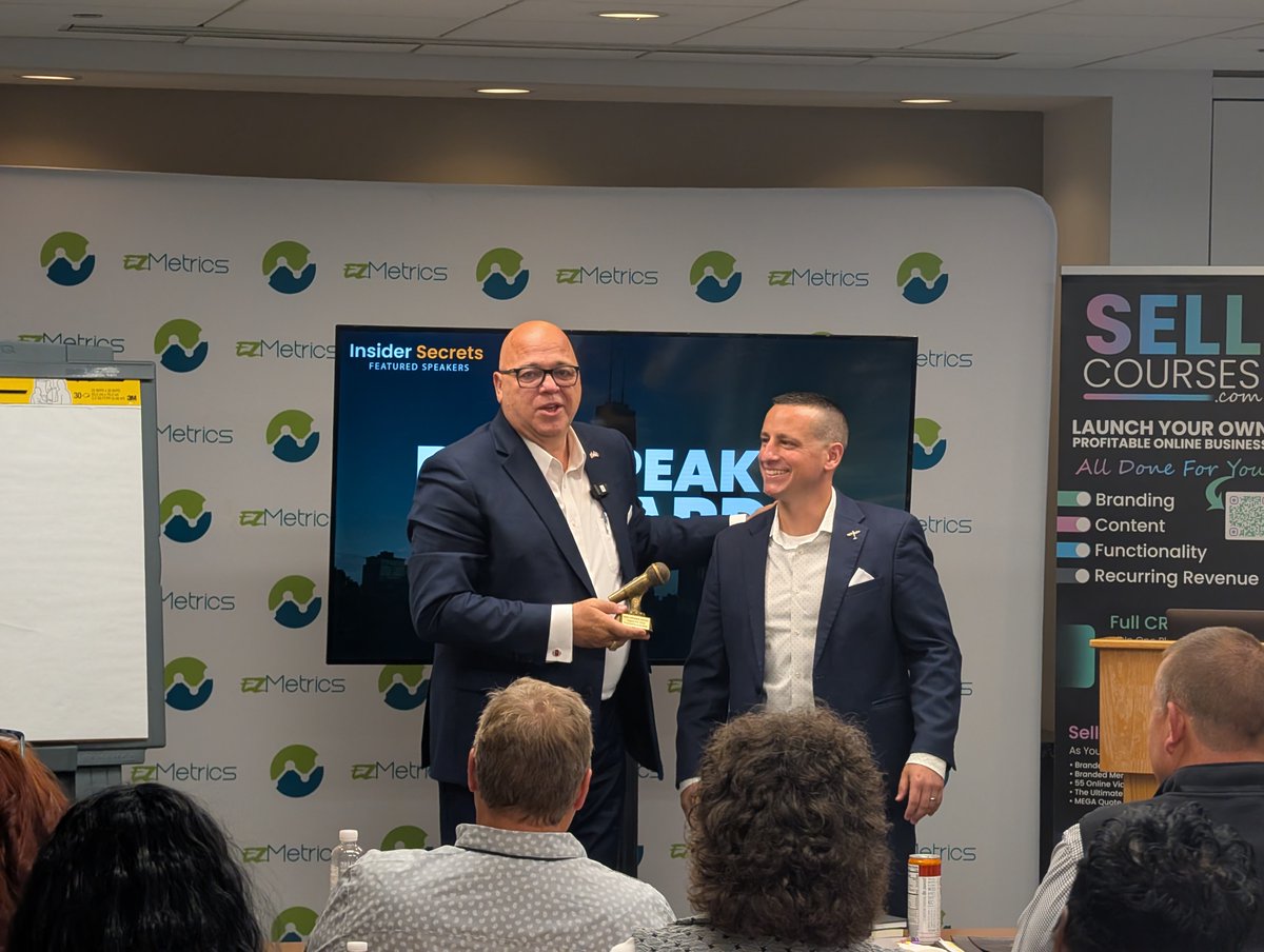 The Jacob Salem's Insiders Secrets Conference at Chicago's John Handcock Center this past Friday was outstanding. The audience voted on the best speaker. I am so humbled they voted me as the Best Speaker for the conference. My friend and host Jacob presented me the award.