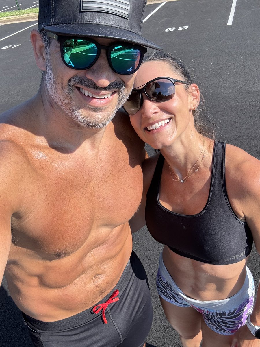 MilePosts's tweet image. morning miles with my best friend