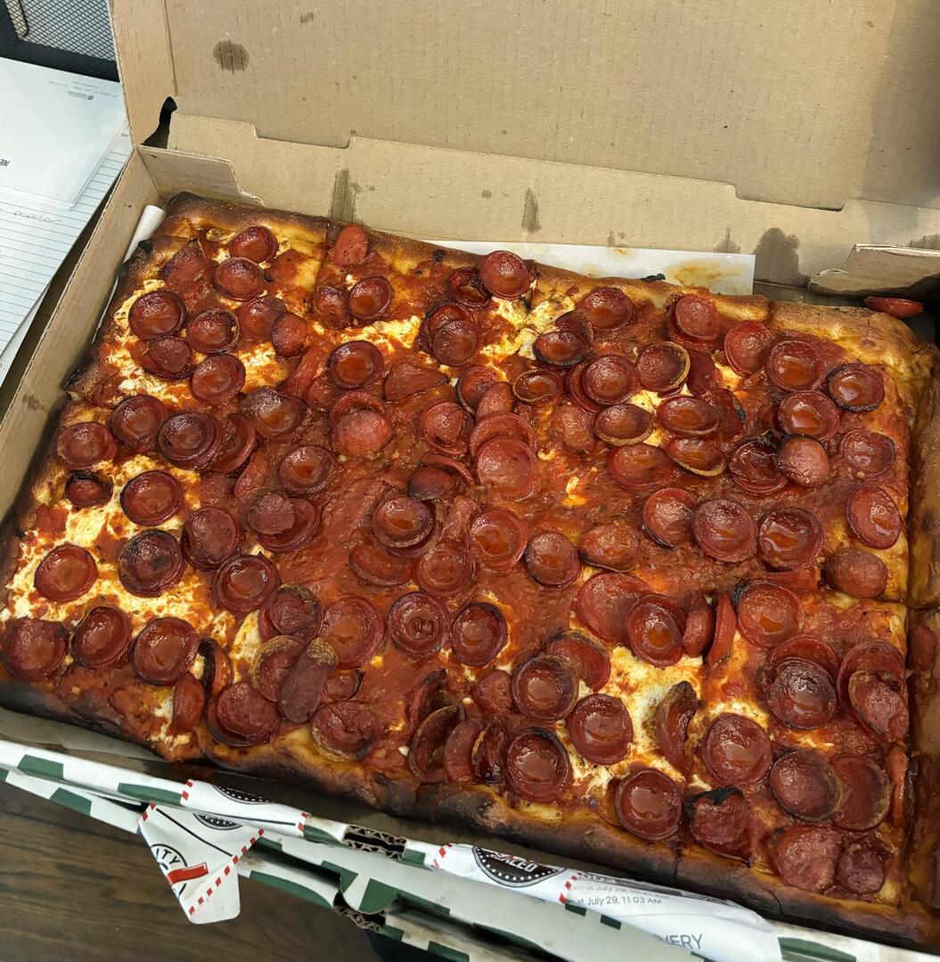 homevsfastfood's tweet image. [I Ate] Spicy Pepperoni Sicilian Pizza
👉 homecookingvsfastfood.com
#SpicyPizza #SicilianDelight #PizzaLovers #FoodieFavorite #YummyInMyTummy #homecooking #food #recipes #foodpic #foodie #foodlover #cooking #hungry #goodfood #homecookingvsfastfood
