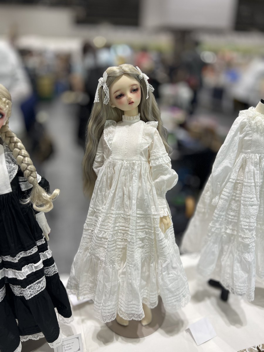 수주한 드레스! 어느 디자인이냐면...비밀...